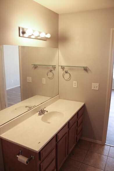 Building Photo - 4111 SW Shadowrock Pl