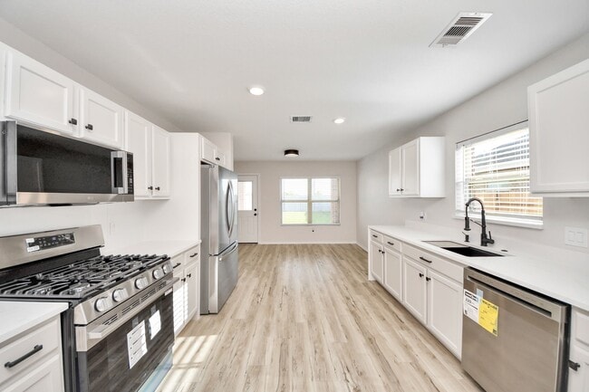 Building Photo - 26722 Lantana Cyn Dr