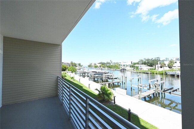Building Photo - 1709 N Tamiami Trl