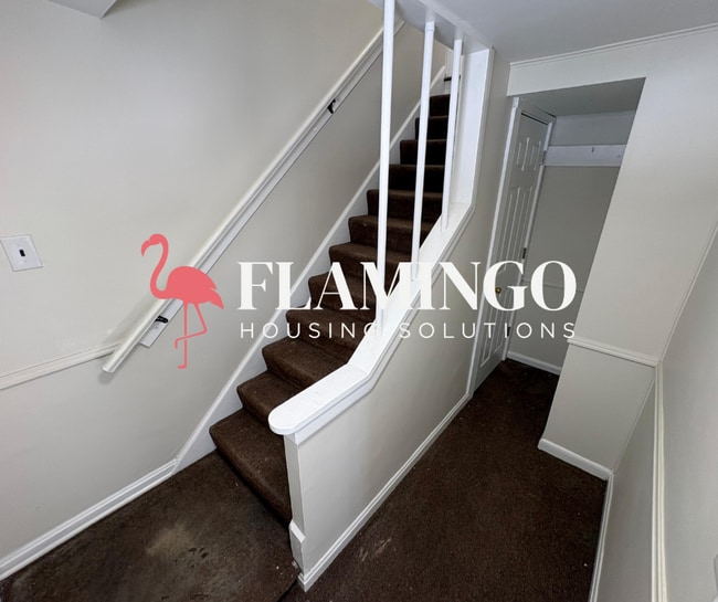 Building Photo - 607 Smith Ave