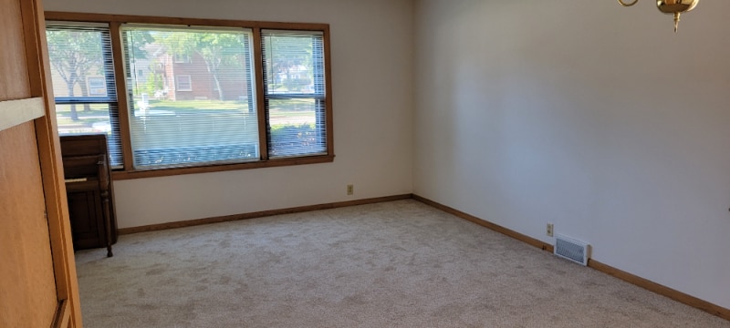 Building Photo - 2726 N Wauwatosa Ave