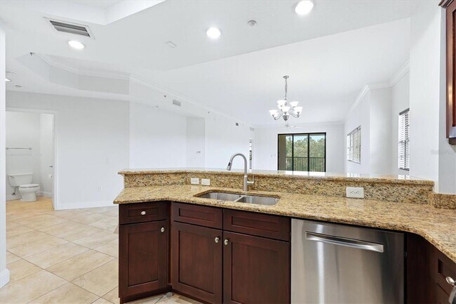 Building Photo - 7612 Lake Vista Ct