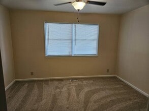 Building Photo - 121 E South St