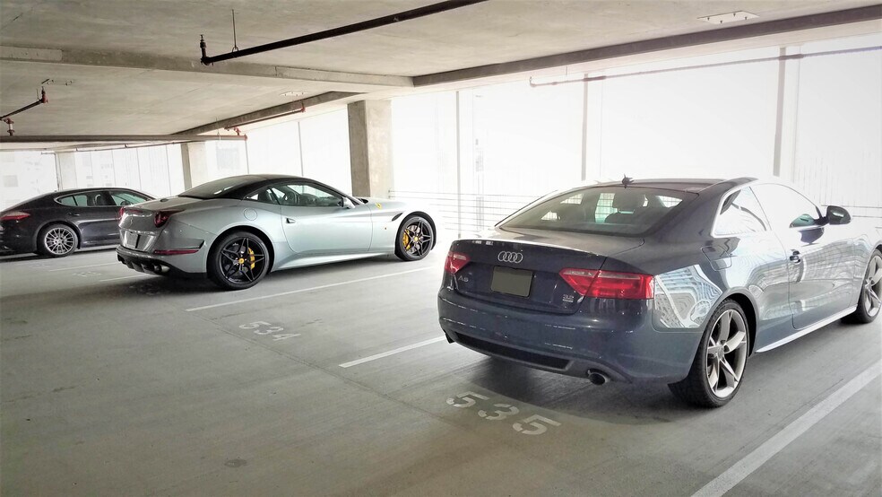 Building Photo - 301 West Ave.