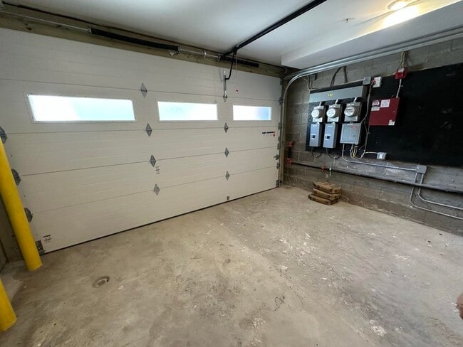 Building Photo - 4103 Palisade Ave
