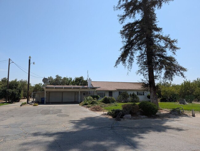 Building Photo - 17303 W Belmont Ave