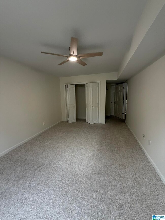 Building Photo - 118 W Green