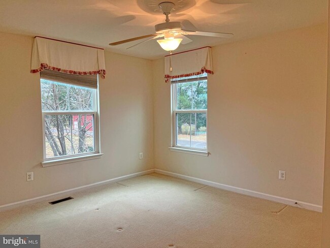 Building Photo - 120 Standpipe Rd