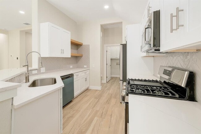 Building Photo - 19509 Brue St