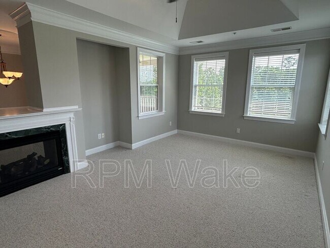 Building Photo - 10411 Rosegate Ct