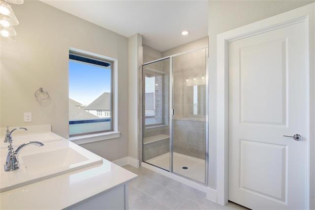 Building Photo - 1050 Maverick Dr