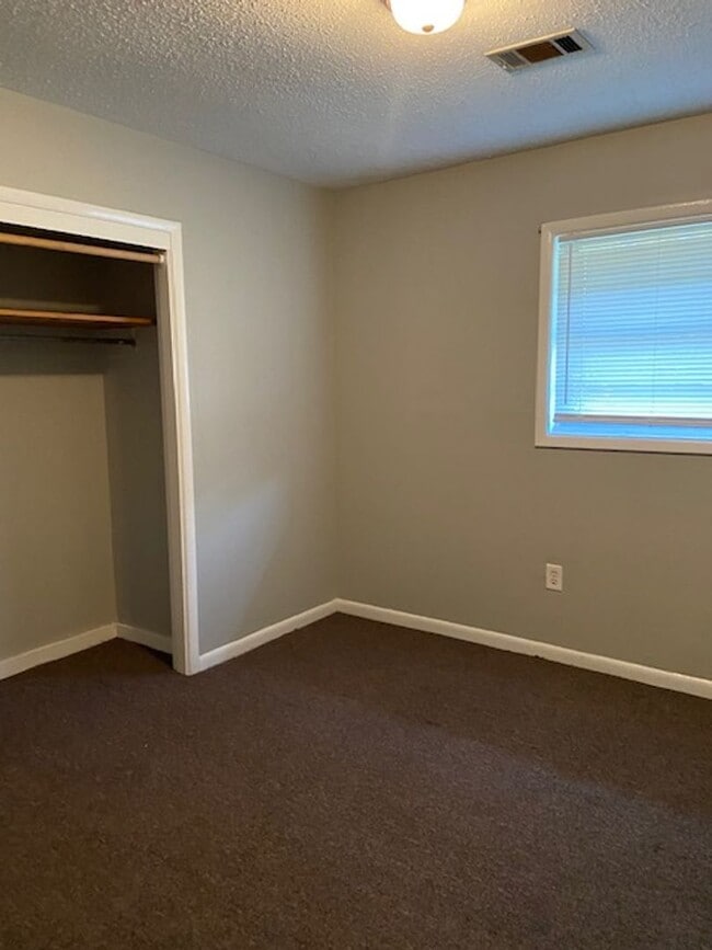 Building Photo - Gulfport 3 Bedroom