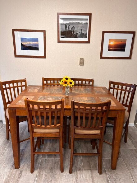 Building Photo - 1720 Beaver Pl