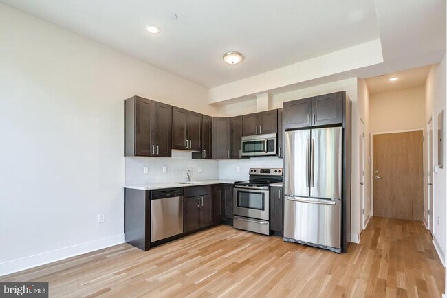 Building Photo - 1430 South St