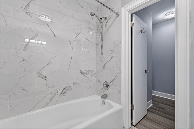 Building Photo - 814 John F. Kennedy Blvd