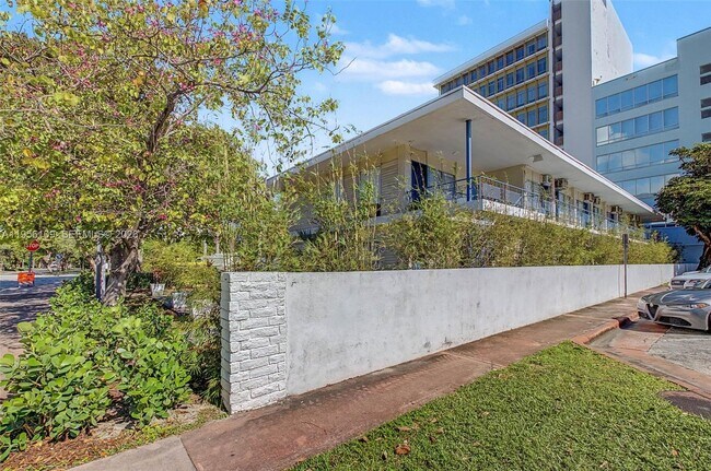 Building Photo - 1685 Jefferson Ave