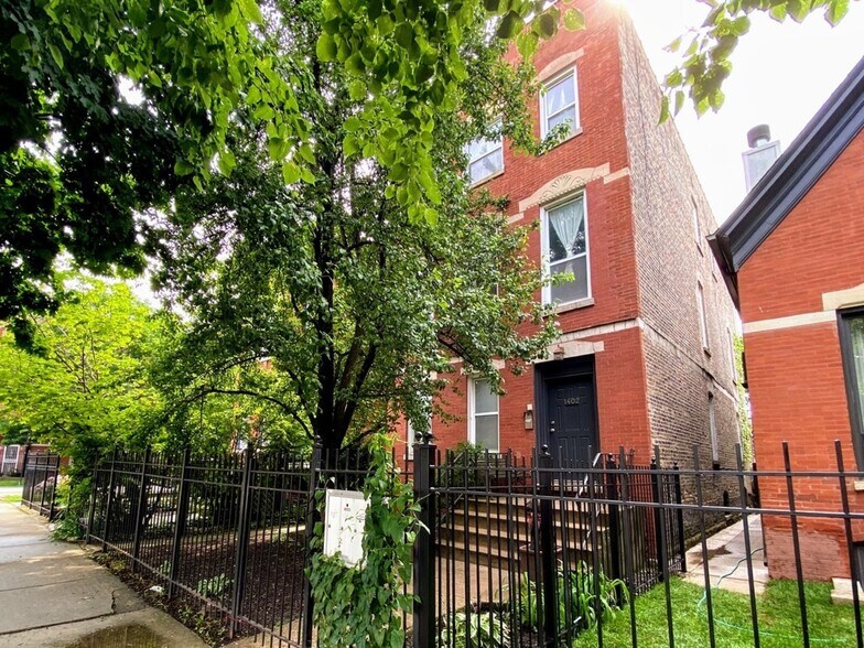 Building Photo - 1402 N Bell Ave