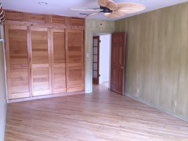 east bedroom with bay window - 1136 8th St