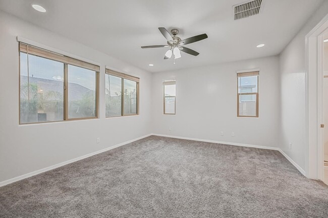 Building Photo - 9775 W Cashman Dr