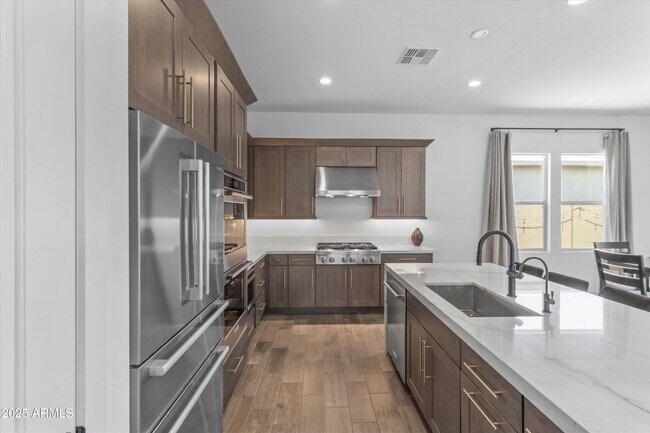 Building Photo - 17254 W Vacaville St