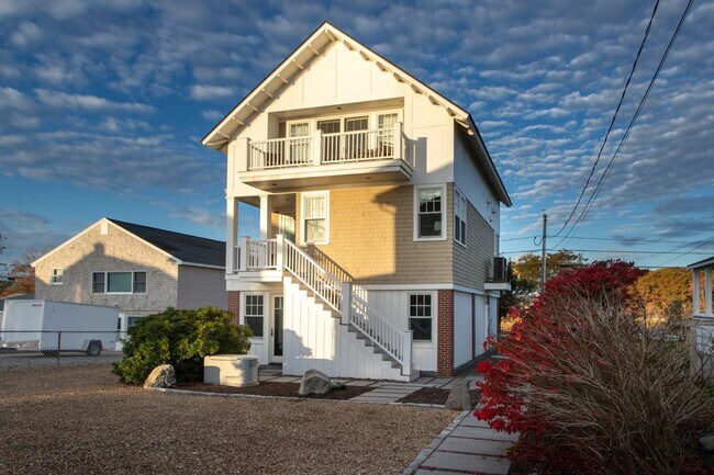 Primary Photo - 1270 Ocean Blvd