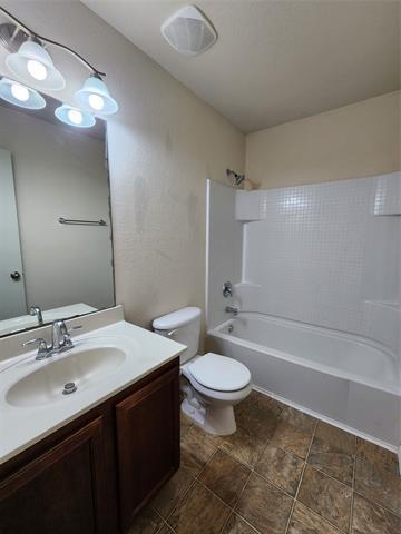 Building Photo - 5709 Valley Stream Way