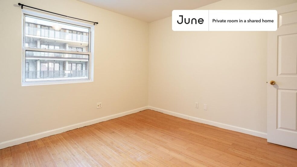 Building Photo - Room in Shared 4 bed/2 bath home in Flatbush