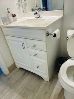 Building Photo - 107 Kent St