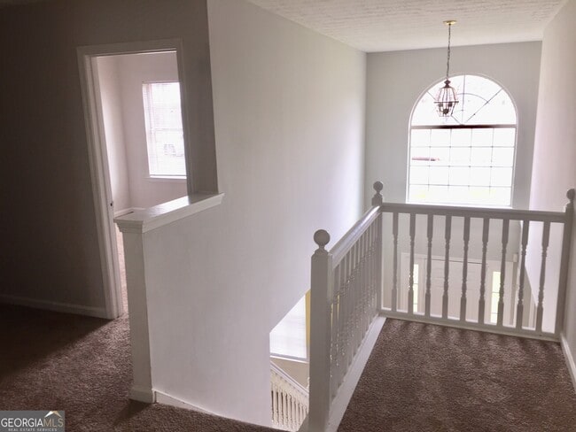 Building Photo - 121 Meadow Creek Ct