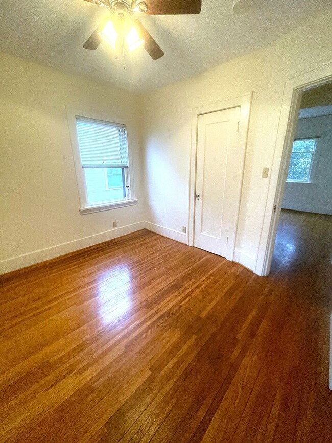 Building Photo - Eliot neighborhood House: 2 bedroom, large basement, hardwood floors, & laundry units