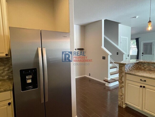 Building Photo - 2161 Falkirk Dr