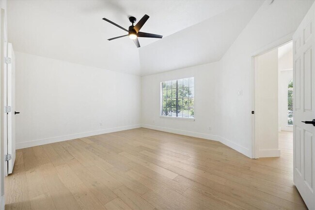 Building Photo - 14207 Weldon Ln