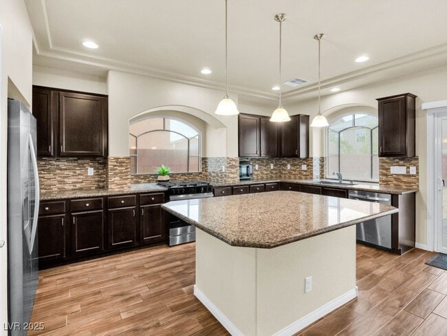 Building Photo - 6465 Grande River Ct