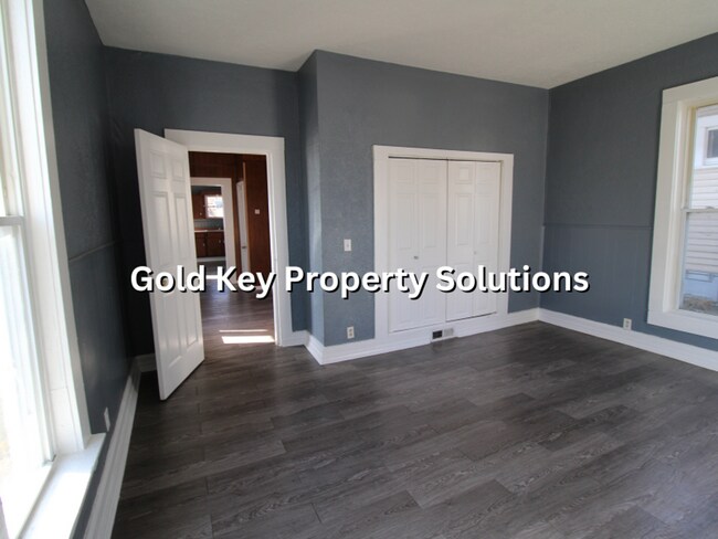 Building Photo - 2633 Main St