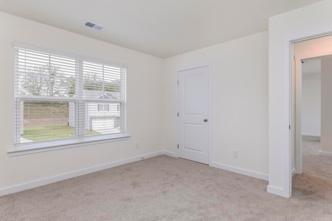 Building Photo - 4134 Lone Oak Cir