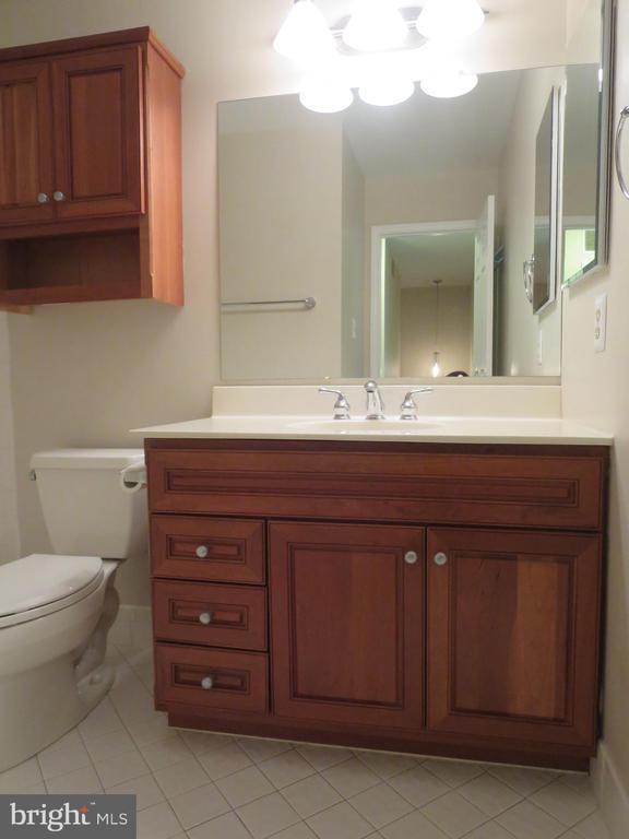 Building Photo - 32 Crofton Commons