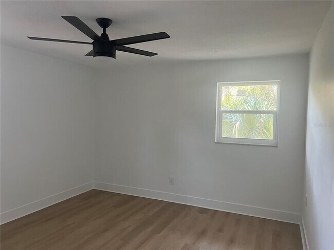 Building Photo - 2017 Rebecca Dr