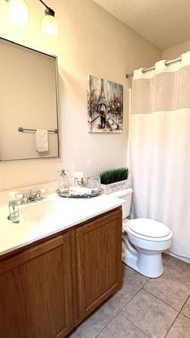 Building Photo - 1027 Mazourka Dr