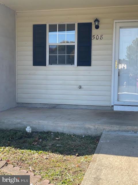 Building Photo - 508 Blackbird Dr