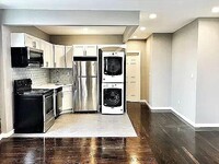 Building Photo - 2 bedroom in BRONX NY 10463