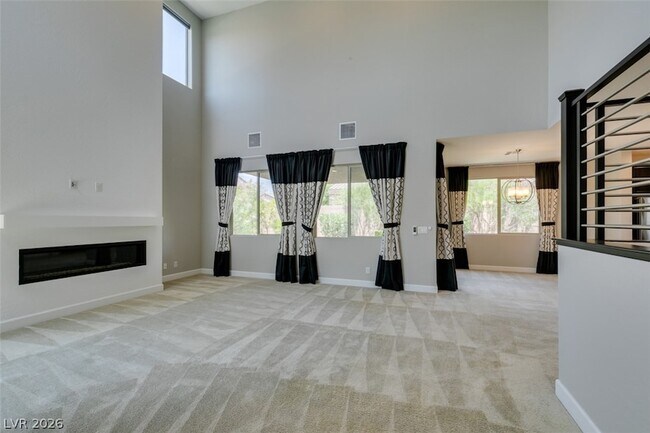 Building Photo - 1027 Whitworth Ave