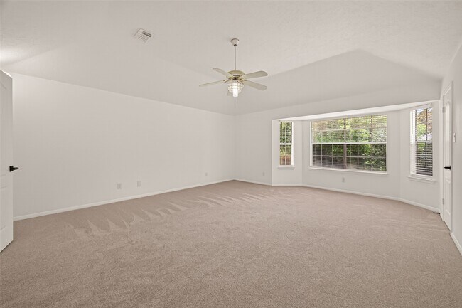 Building Photo - 2431 Parkwood Ln