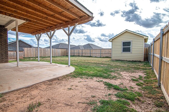 Building Photo - 6903 Tin Trl
