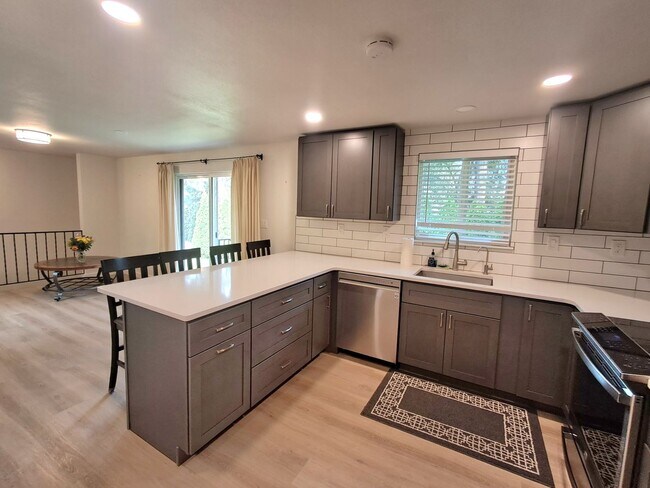 Building Photo - $3,200 -4 Bed / 3 Bath- Home with Fully Fe...