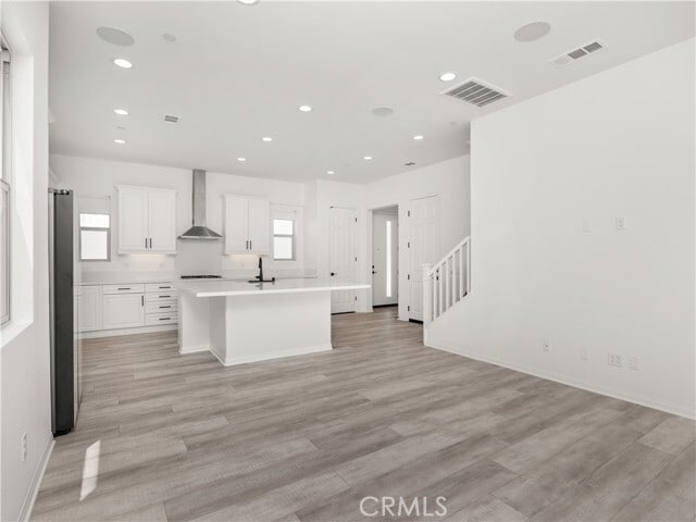 Building Photo - 27448 Pioneer Ct