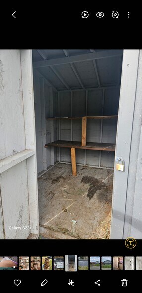 Has been cleaned after this photo was taken - 4613 E 7th Ave