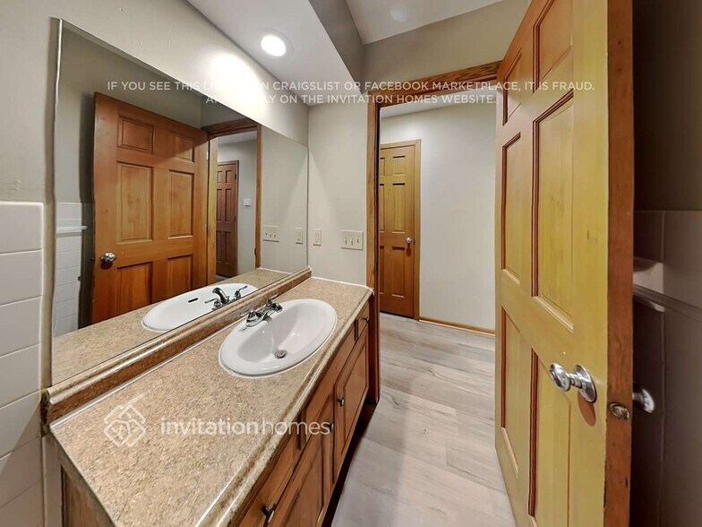 Building Photo - 1937 Oakland Rd