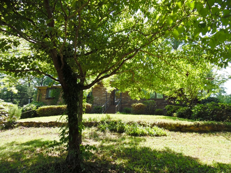 Building Photo - 2638 Table Rock Rd