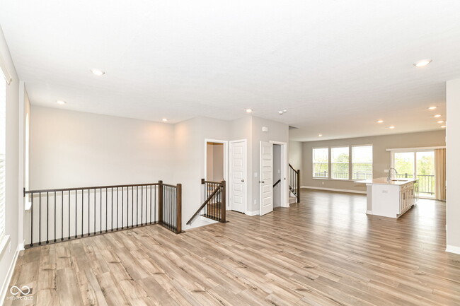 Building Photo - 6878 Sunstone Pl