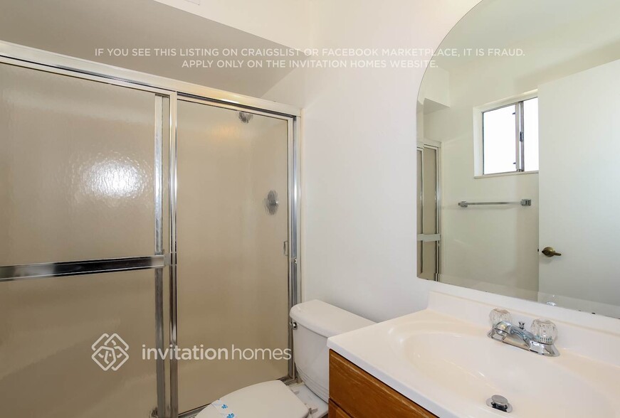 Building Photo - 9623 N 71st Ave